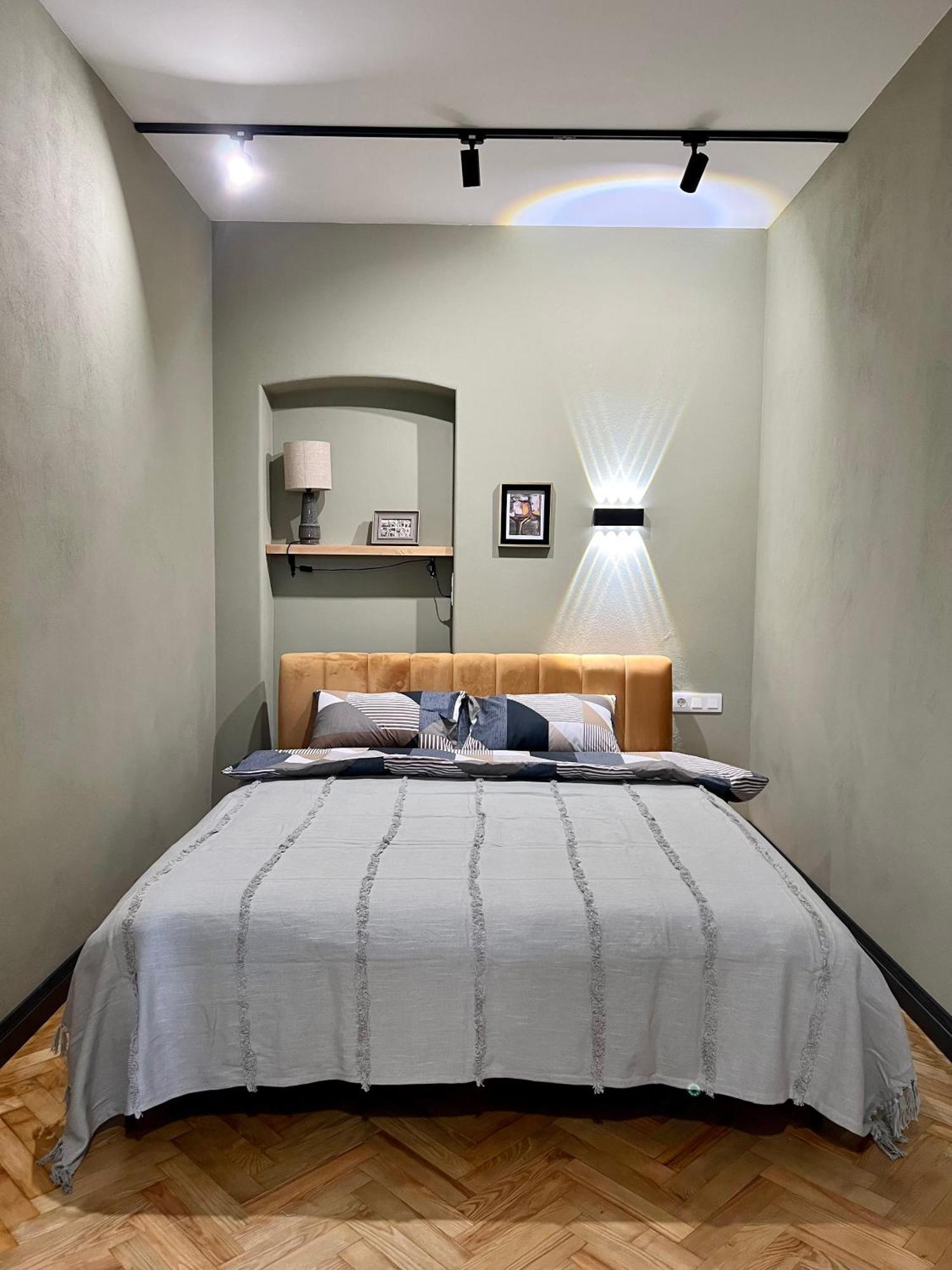 Art Apartment Glebova Lviv Ngoại thất bức ảnh